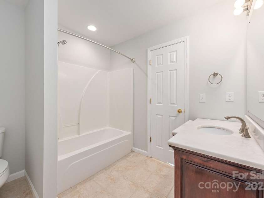 168 Harwell Road, Mooresville, NC 28117.  MLS# CAR4282323, YatesRealty ID 28807. Bathroom 3