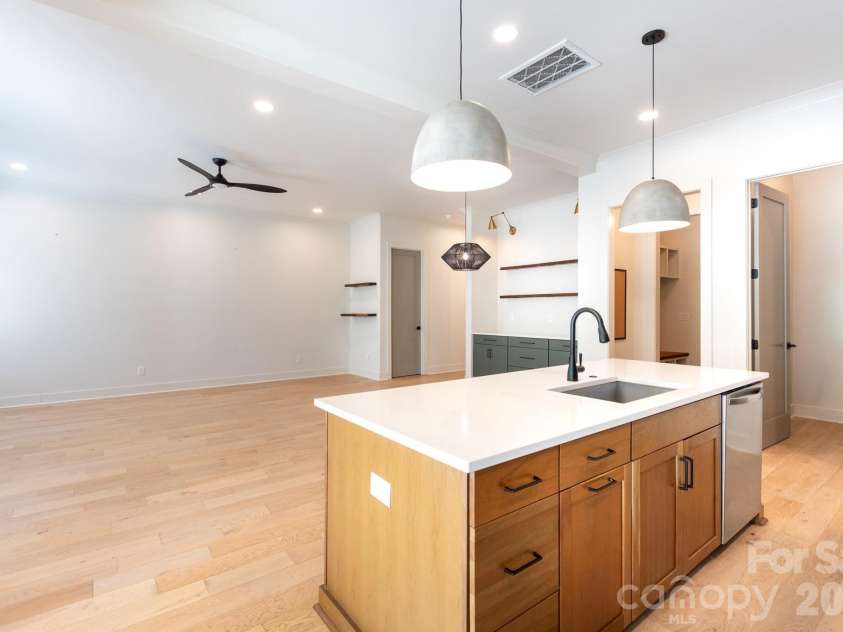 1602 Herrin Avenue, Charlotte, NC 28205.  MLS# CAR4388527, YatesRealty ID 28808. 