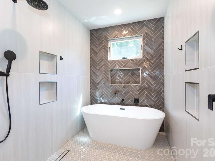 1602 Herrin Avenue, Charlotte, NC 28205.  MLS# CAR4388527, YatesRealty ID 28808. 