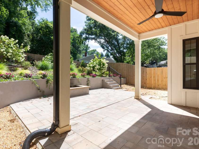 1602 Herrin Avenue, Charlotte, NC 28205.  MLS# CAR4388527, YatesRealty ID 28808. 