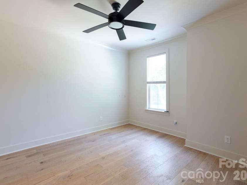 1602 Herrin Avenue, Charlotte, NC 28205.  MLS# CAR4388527, YatesRealty ID 28808. Beroom #4