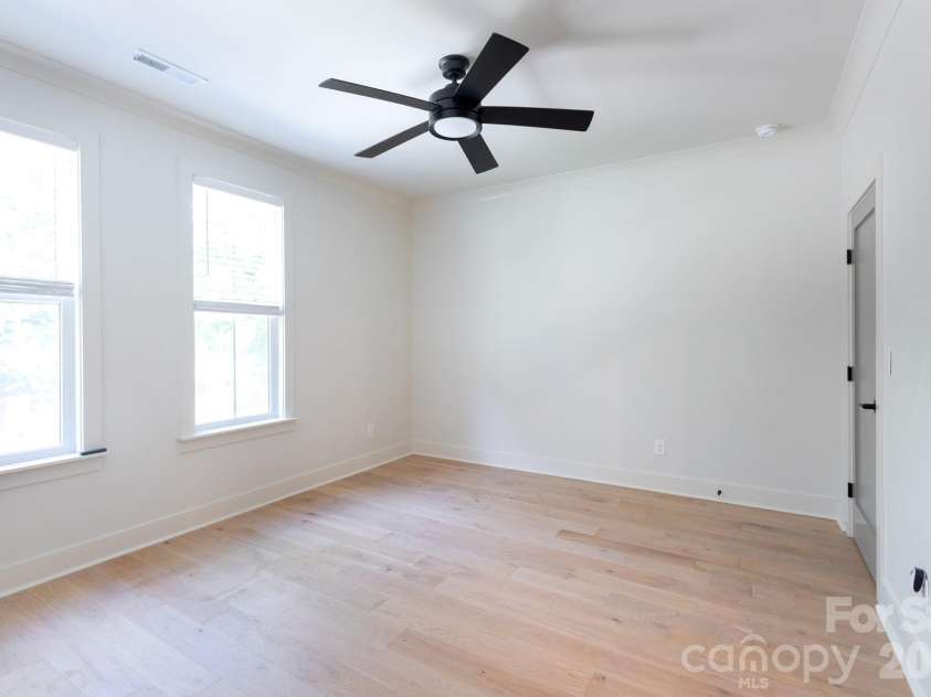 1602 Herrin Avenue, Charlotte, NC 28205.  MLS# CAR4416341, YatesRealty ID 28808. 