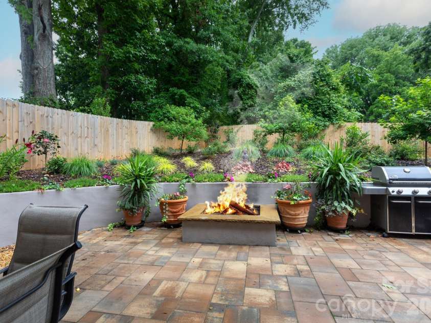 1602 Herrin Avenue, Charlotte, NC 28205.  MLS# CAR4416341, YatesRealty ID 28808. 