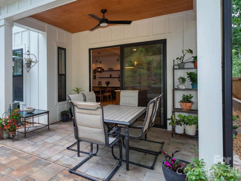 1602 Herrin Avenue, Charlotte, NC 28205.  MLS# CAR4416341, YatesRealty ID 28808. 