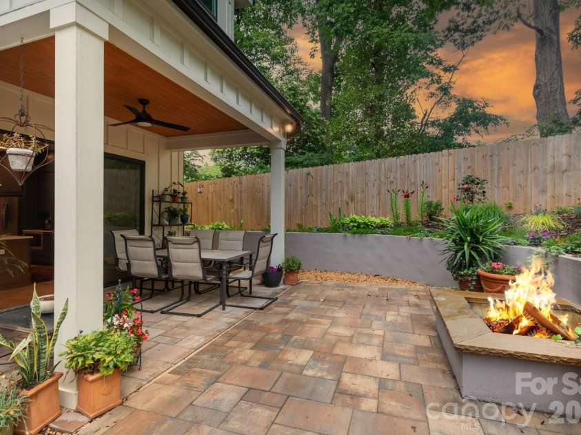 1602 Herrin Avenue, Charlotte, NC 28205.  MLS# CAR4416341, YatesRealty ID 28808. 