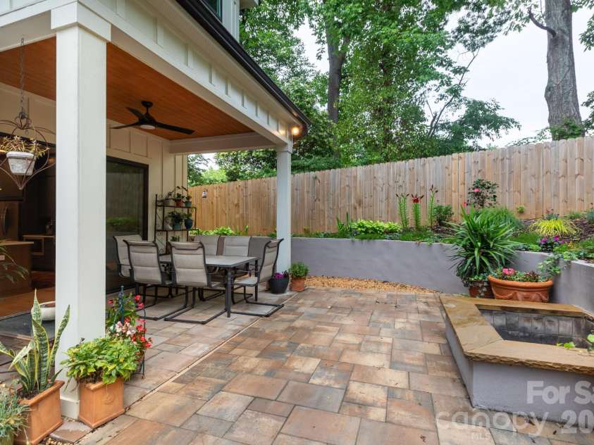 1602 Herrin Avenue, Charlotte, NC 28205.  MLS# CAR4416341, YatesRealty ID 28808. 
