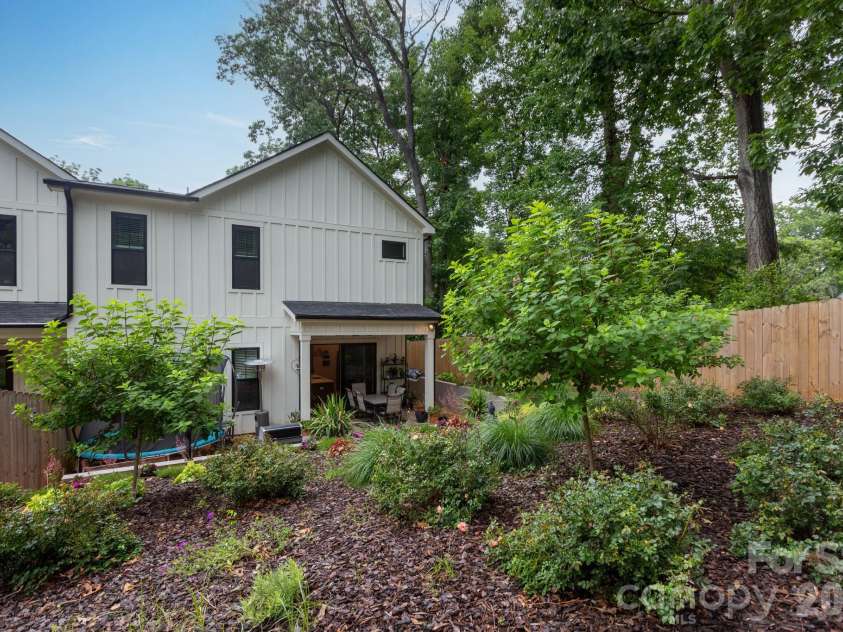 1602 Herrin Avenue, Charlotte, NC 28205.  MLS# CAR4416341, YatesRealty ID 28808. 
