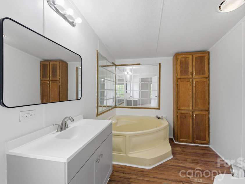 1509 Leonards Fork Church Road, Lincolnton, NC 28092.  MLS# CAR4381605, YatesRealty ID 28809. Primary bathroom
