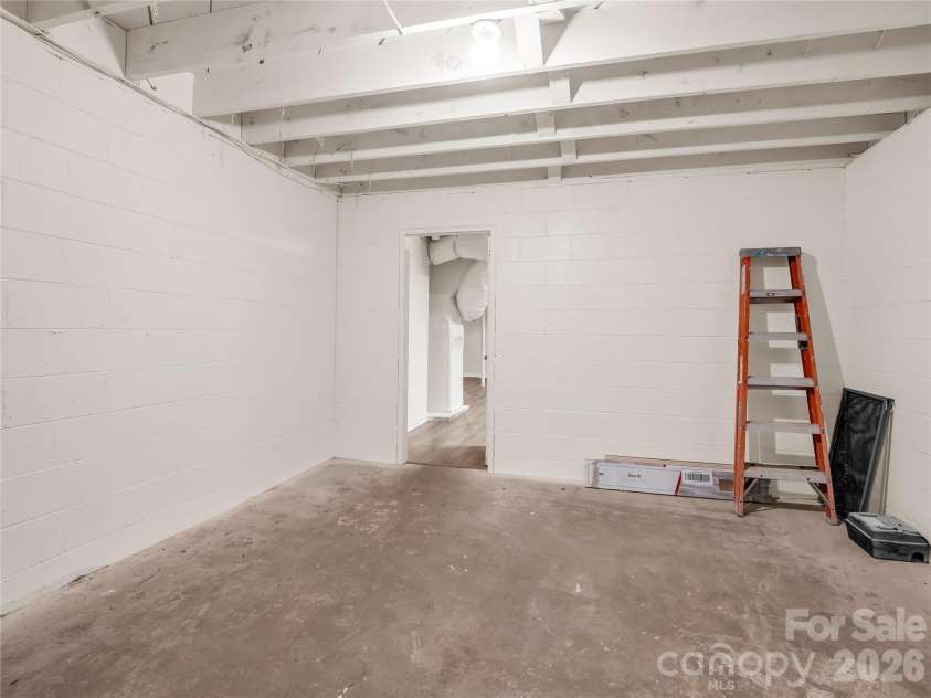 200 Little Wings Mountain Road, Columbus, NC 28722.  MLS# CAR4289310, YatesRealty ID 2881. Basement storage