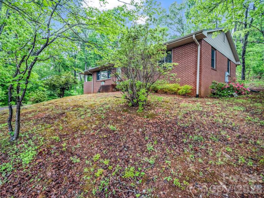 200 Little Wings Mountain Road, Columbus, NC 28722.  MLS# CAR4289310, YatesRealty ID 2881. Perched on a hill