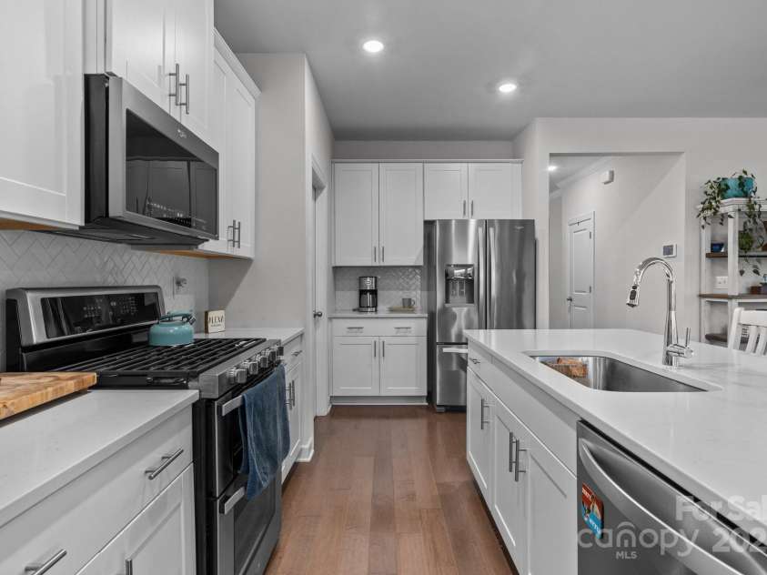 8932 Pennegrove Circle, Charlotte, NC 28214.  MLS# CAR4212825, YatesRealty ID 2881. 