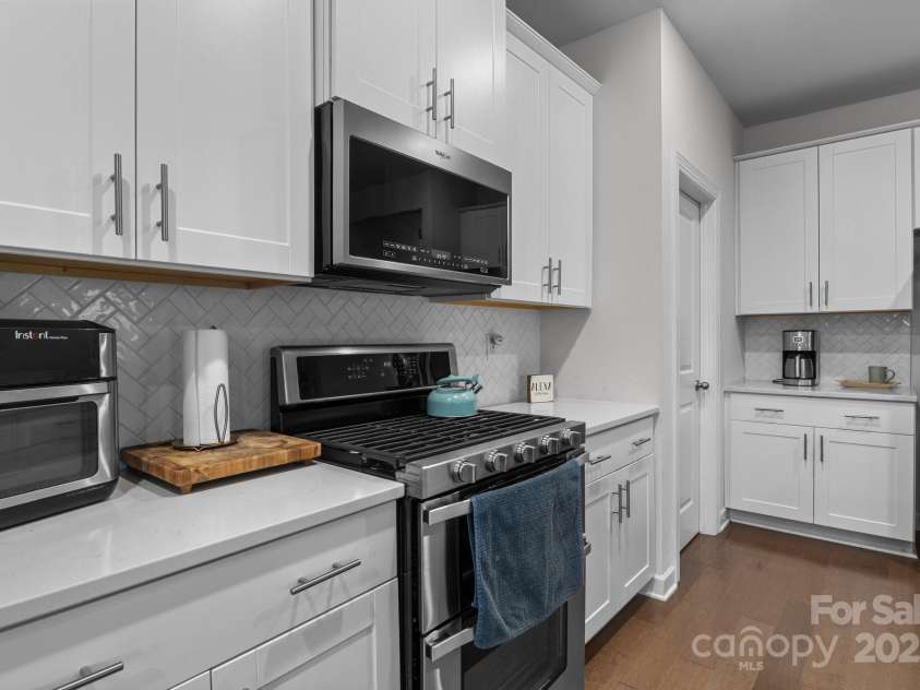 8932 Pennegrove Circle, Charlotte, NC 28214.  MLS# CAR4212825, YatesRealty ID 2881. 