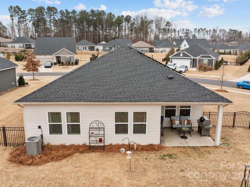 8932 Pennegrove Circle, Charlotte, NC 28214.  MLS# CAR4212825, YatesRealty ID 2881. 