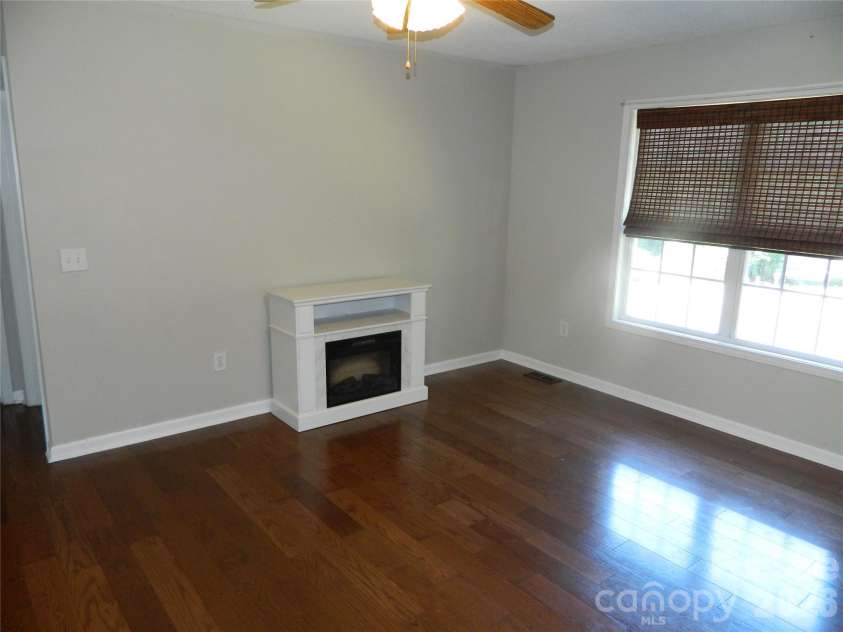 5320 Eider Lane, Granite Falls, NC 28630.  MLS# CAR4352899, YatesRealty ID 28811. 