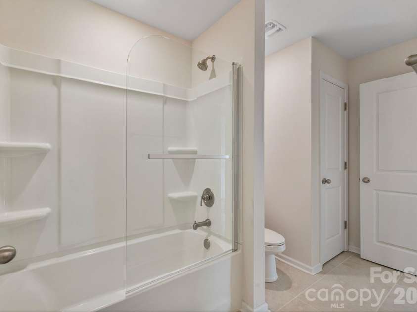2111 Lapalma Trace, Lake Wylie, SC 29710.  MLS# CAR4363175, YatesRealty ID 28812. 