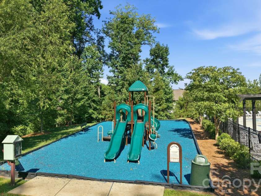 2111 Lapalma Trace, Lake Wylie, SC 29710.  MLS# CAR4363175, YatesRealty ID 28812. 