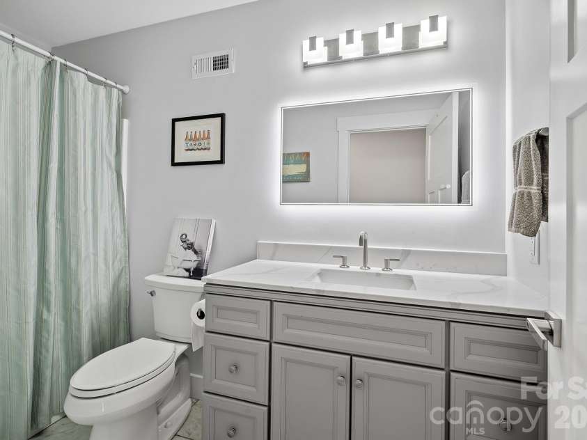 115 Chestnut Ridge Road, Mills River, NC 28759.  MLS# CAR4374970, YatesRealty ID 28813. 
