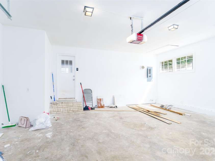 1728 Colony Road, Salisbury, NC 28144.  MLS# CAR4271934, YatesRealty ID 28813. 