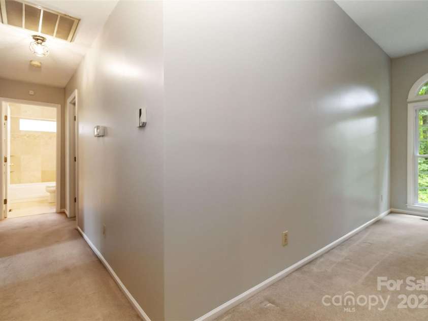 2303 Valleyview Drive, Charlotte, NC 28215.  MLS# CAR4274117, YatesRealty ID 28814. 