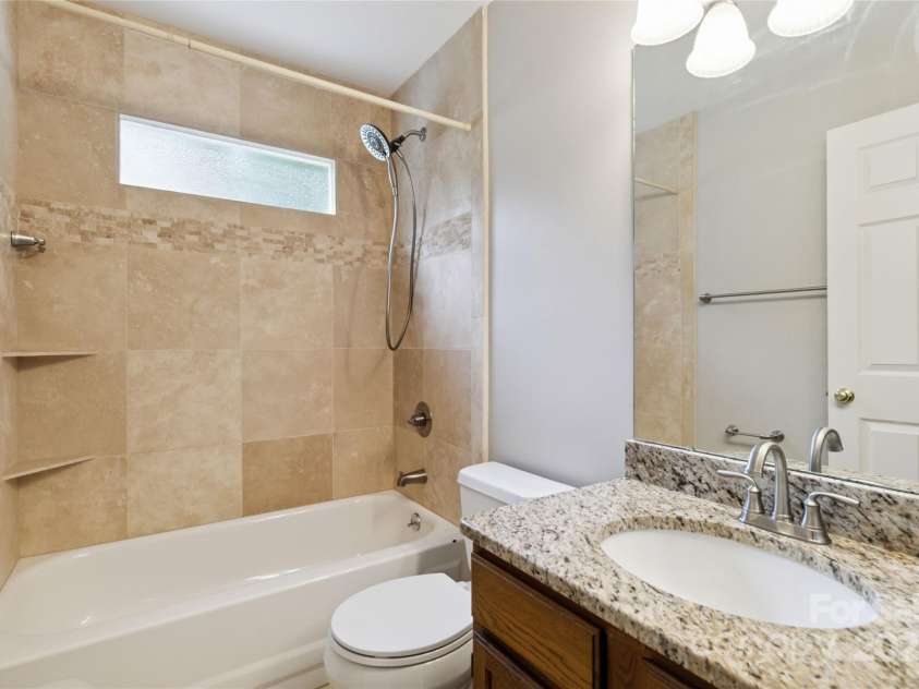 2303 Valleyview Drive, Charlotte, NC 28215.  MLS# CAR4274117, YatesRealty ID 28814. 