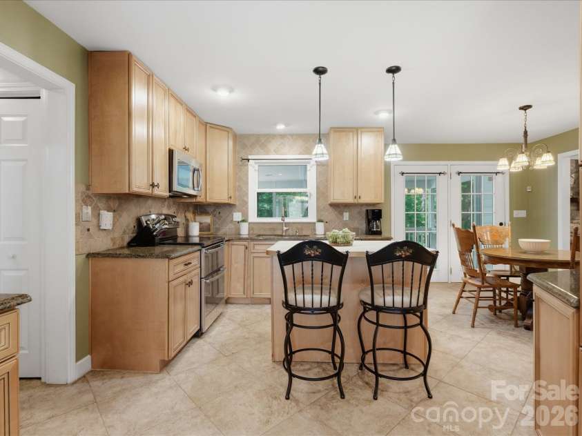 1938 Candlewick Drive, Fort Mill, SC 29715.  MLS# CAR4384075, YatesRealty ID 28815. 
