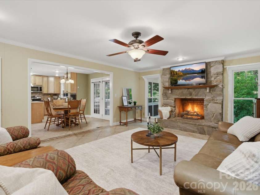 1938 Candlewick Drive, Fort Mill, SC 29715.  MLS# CAR4384075, YatesRealty ID 28815. 