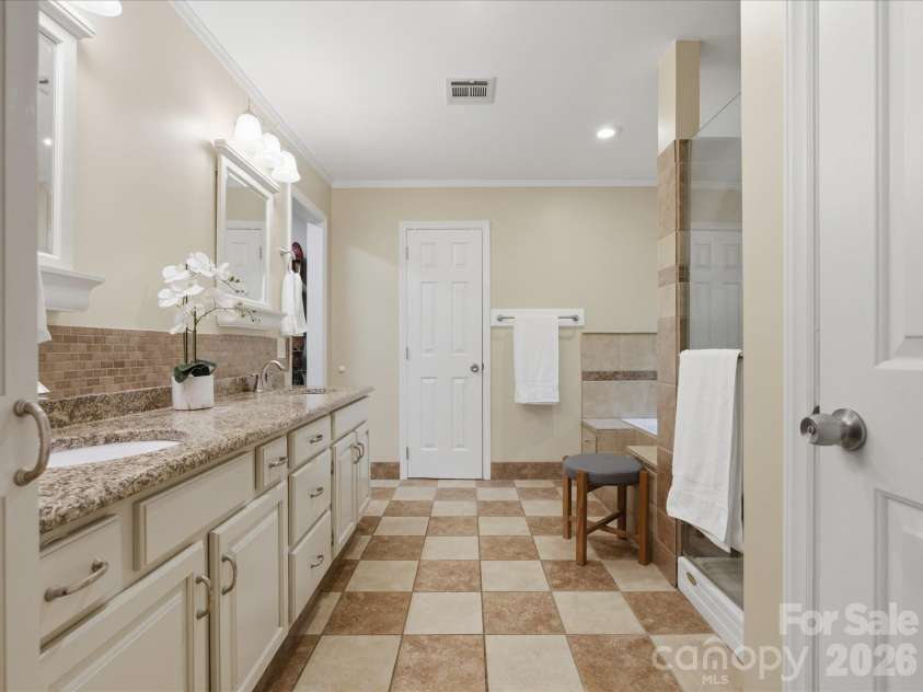 1938 Candlewick Drive, Fort Mill, SC 29715.  MLS# CAR4384075, YatesRealty ID 28815. 
