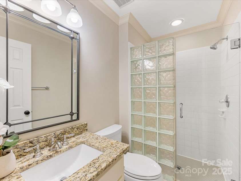 3324 Meadow Bluff Drive, Charlotte, NC 28226.  MLS# CAR4284897, YatesRealty ID 28815. 