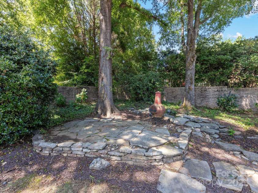 3324 Meadow Bluff Drive, Charlotte, NC 28226.  MLS# CAR4284897, YatesRealty ID 28815. 
