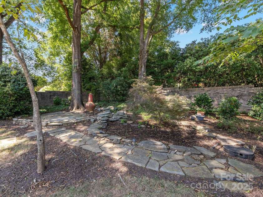 3324 Meadow Bluff Drive, Charlotte, NC 28226.  MLS# CAR4284897, YatesRealty ID 28815. 