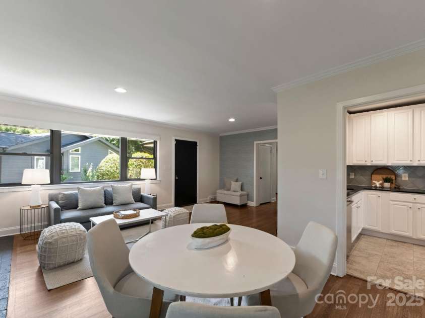 1120 Guilford Road, Charlotte, NC 28209.  MLS# CAR4284031, YatesRealty ID 28816. Dining Area