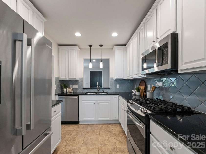 1120 Guilford Road, Charlotte, NC 28209.  MLS# CAR4284031, YatesRealty ID 28816. Kitchen