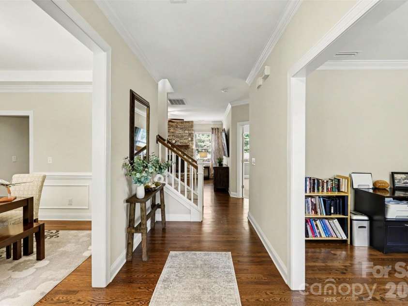 16524 Crosshaven Drive, Charlotte, NC 28278.  MLS# CAR4388535, YatesRealty ID 28816. 