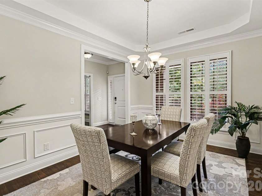 16524 Crosshaven Drive, Charlotte, NC 28278.  MLS# CAR4388535, YatesRealty ID 28816. 