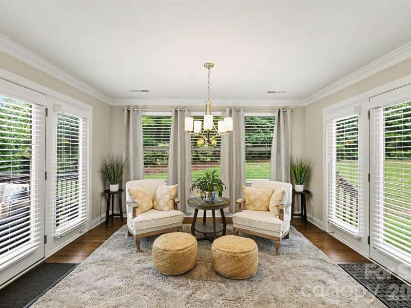 16524 Crosshaven Drive, Charlotte, NC 28278.  MLS# CAR4388535, YatesRealty ID 28816. 
