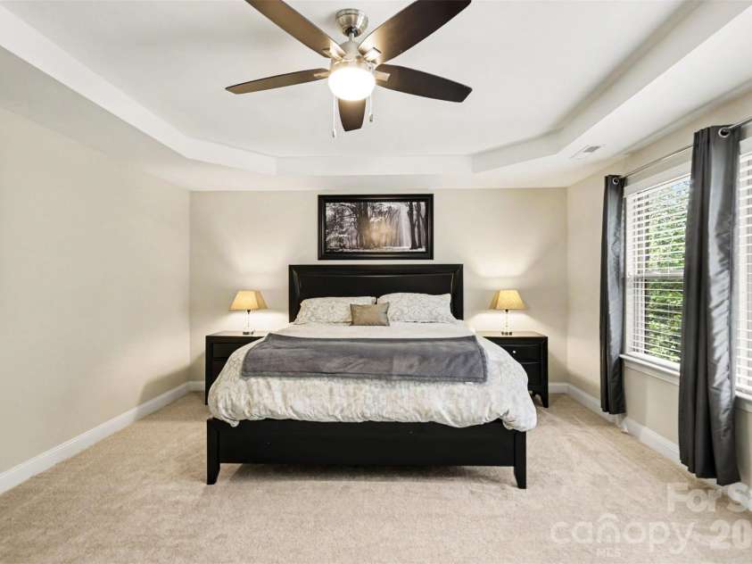 16524 Crosshaven Drive, Charlotte, NC 28278.  MLS# CAR4388535, YatesRealty ID 28816. 