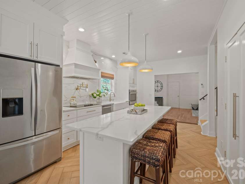 9027 Leah Meadow Lane, Charlotte, NC 28227.  MLS# CAR4384401, YatesRealty ID 28817. 