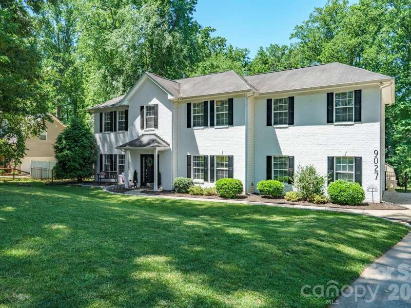 9027 Leah Meadow Lane, Charlotte, NC 28227.  MLS# CAR4384401, YatesRealty ID 28817. 