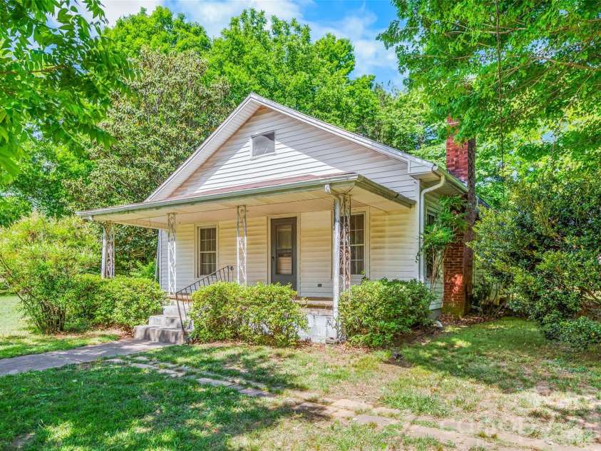 128 John Deere Drive, Harmony, NC 28634.  MLS# CAR4384074, YatesRealty ID 28819. 