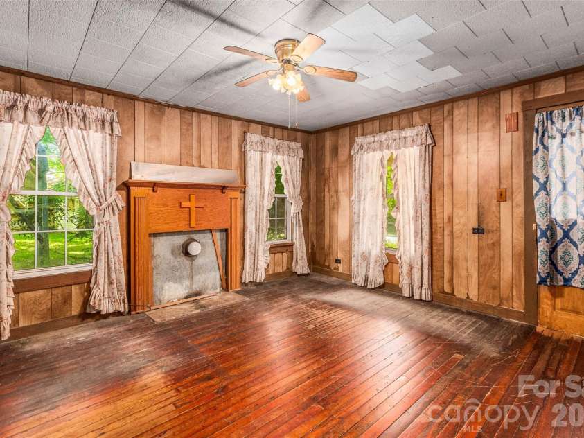 128 John Deere Drive, Harmony, NC 28634.  MLS# CAR4384074, YatesRealty ID 28819. 