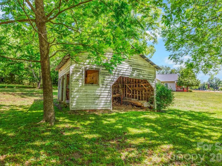 128 John Deere Drive, Harmony, NC 28634.  MLS# CAR4384074, YatesRealty ID 28819. 