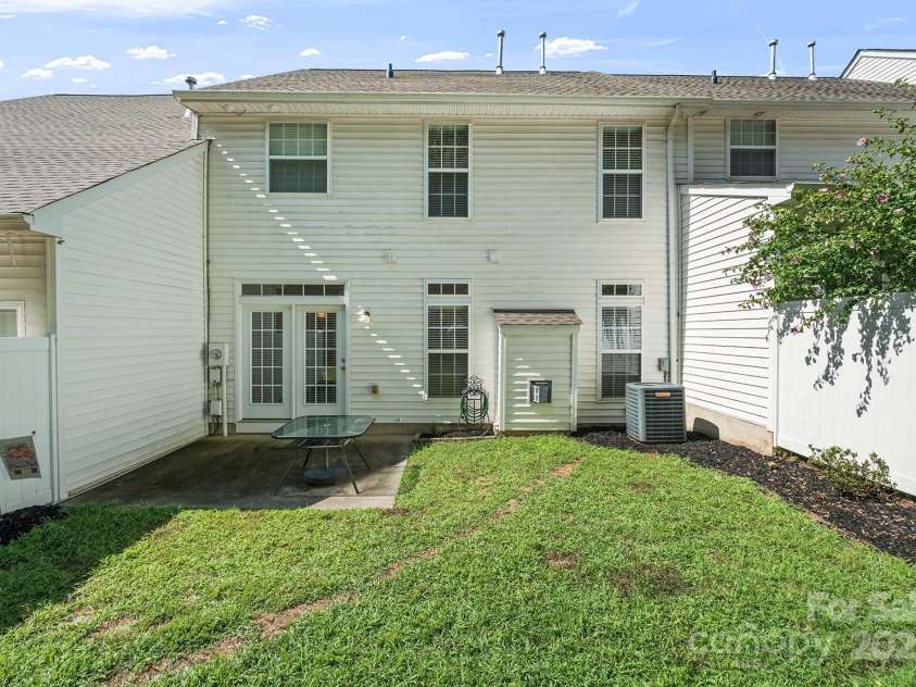 140 Arcadian Way, Mooresville, NC 28117.  MLS# CAR4225462, YatesRealty ID 2882. 