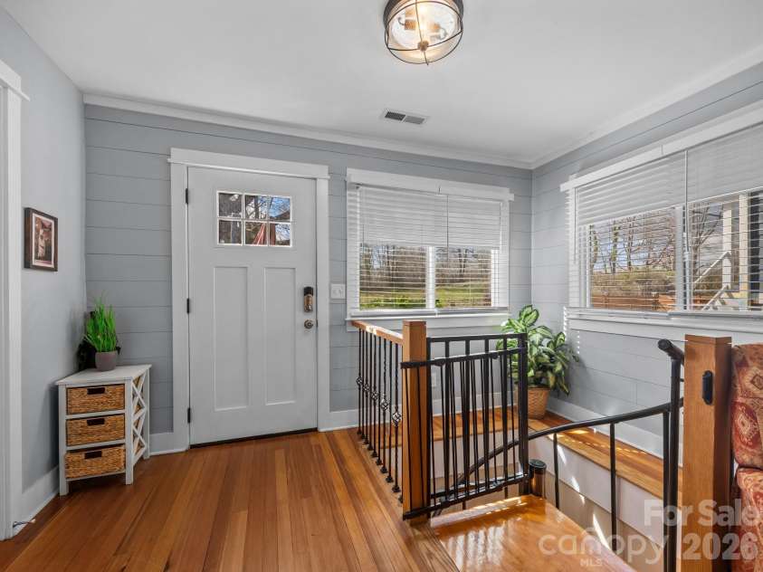 26 Hanover Street, Asheville, NC 28806.  MLS# CAR4241021, YatesRealty ID 2882. 
