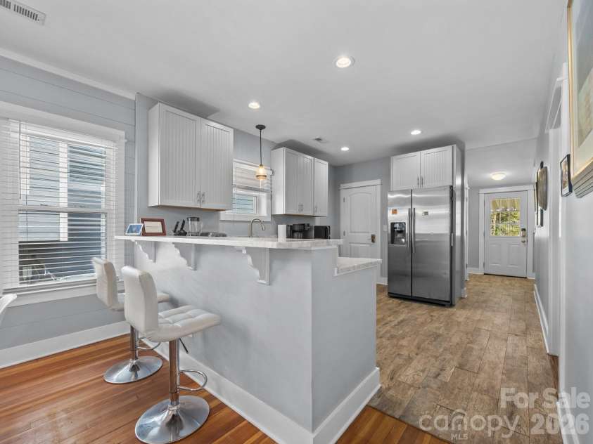 26 Hanover Street, Asheville, NC 28806.  MLS# CAR4241021, YatesRealty ID 2882. 
