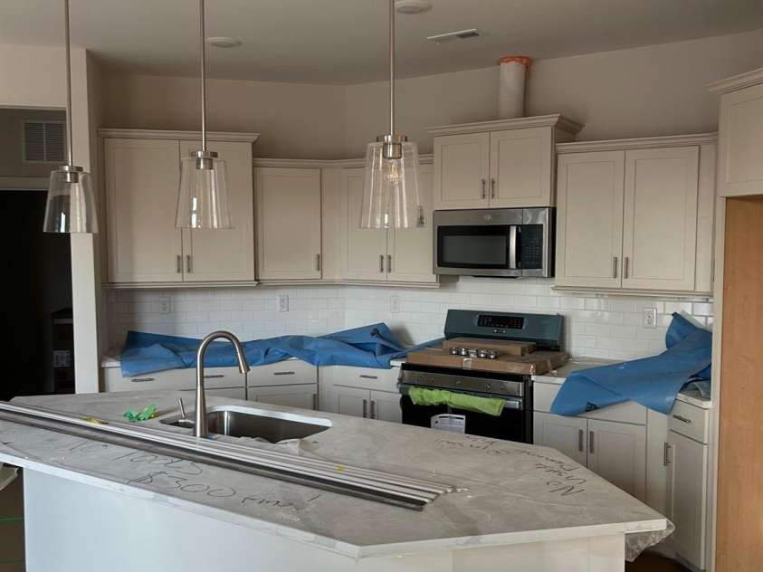 3048 Five Creek Road, Charlotte, NC 28213.  MLS# CAR4302614, YatesRealty ID 2882. 