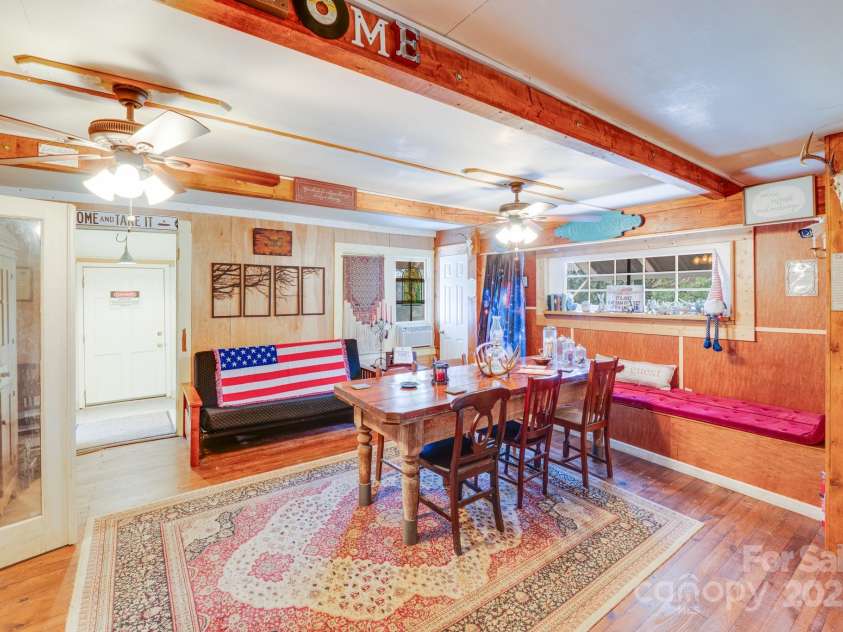 1207 Ashford Road, Chester, SC 29706.  MLS# CAR4281484, YatesRealty ID 28820. 