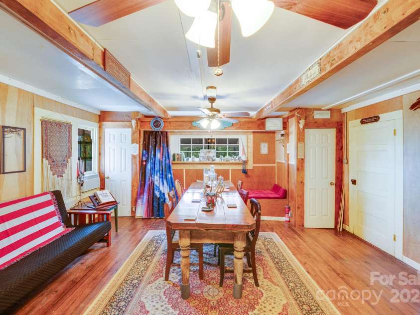 1207 Ashford Road, Chester, SC 29706.  MLS# CAR4281484, YatesRealty ID 28820. 