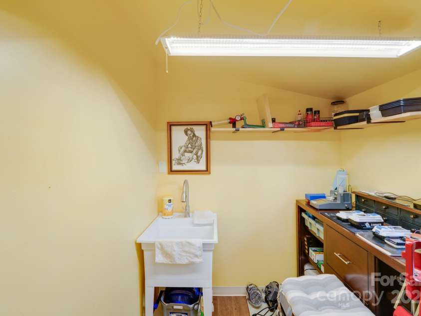 1207 Ashford Road, Chester, SC 29706.  MLS# CAR4281484, YatesRealty ID 28820. 