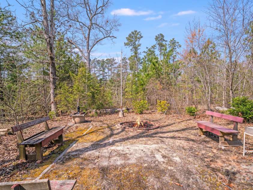 1207 Ashford Road, Chester, SC 29706.  MLS# CAR4281484, YatesRealty ID 28820. 