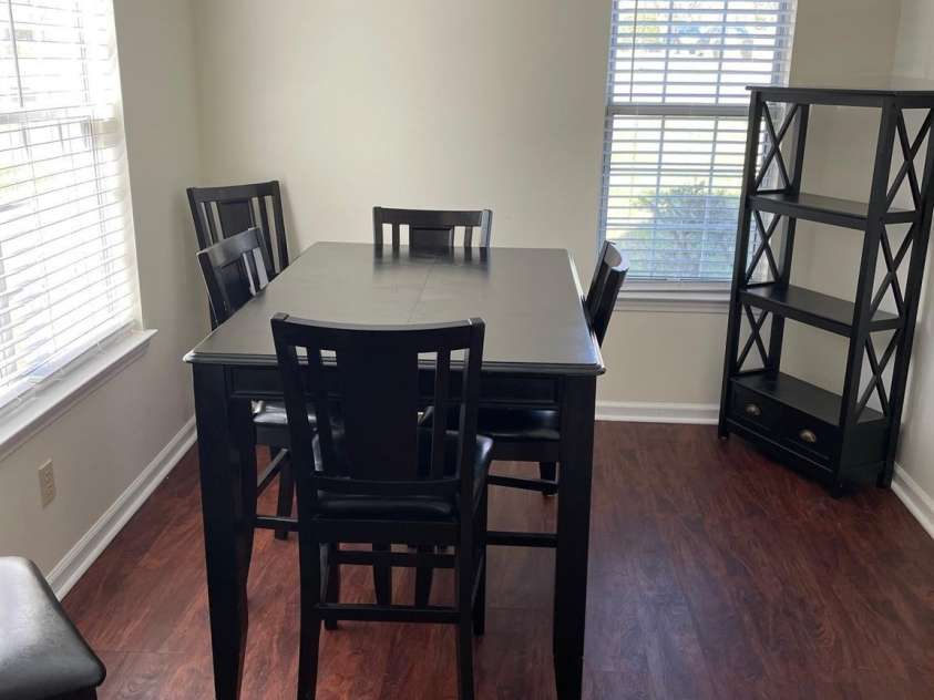 814 Selwyn Oaks Court, Charlotte, NC 28209.  MLS# CAR4390608, YatesRealty ID 28820. 